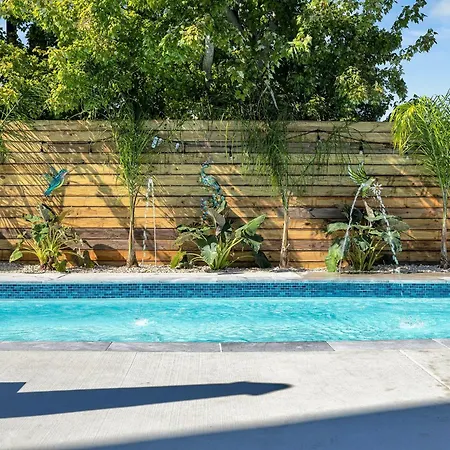 Chic 3Br Steps To The Canal Streetcar W Pool